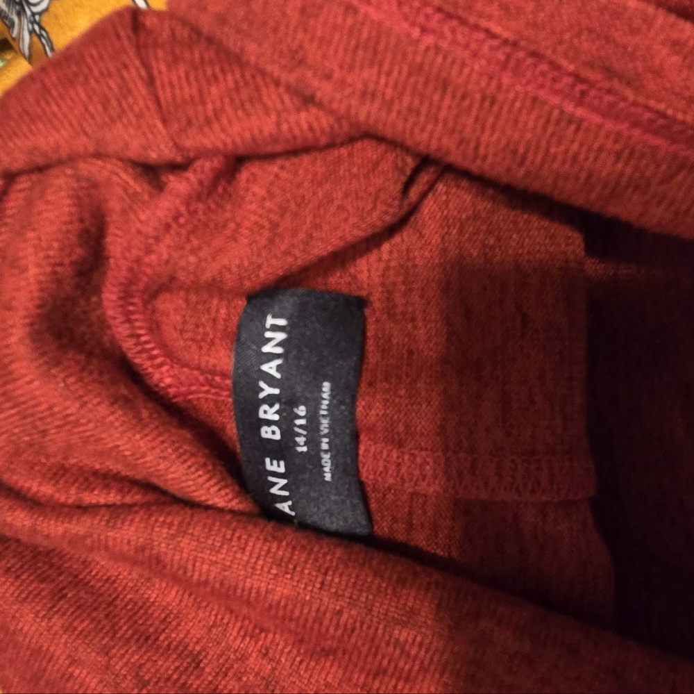 Lane Bryant.  Light sweater. 278 - Picture 3 of 3